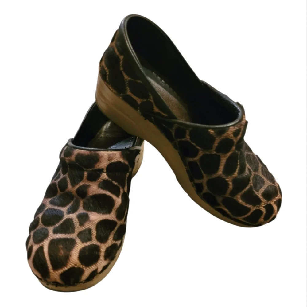 DANSKO Sanita brown giraffe calfhair clogs shoes Professional nurses Women's 8